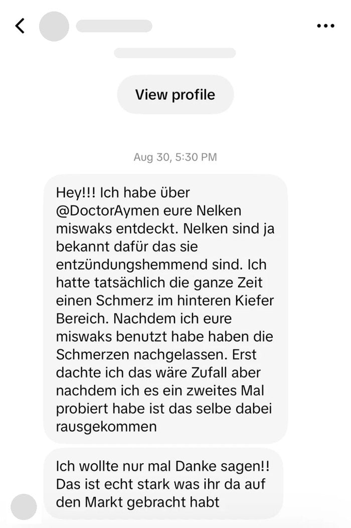 Screenshot of a TikTok message from a customer, in German, about Flavwak clove miswak